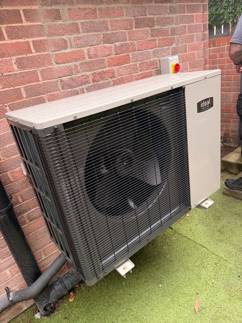 Air source heat pump installation in Rotherham by Qualis Energy